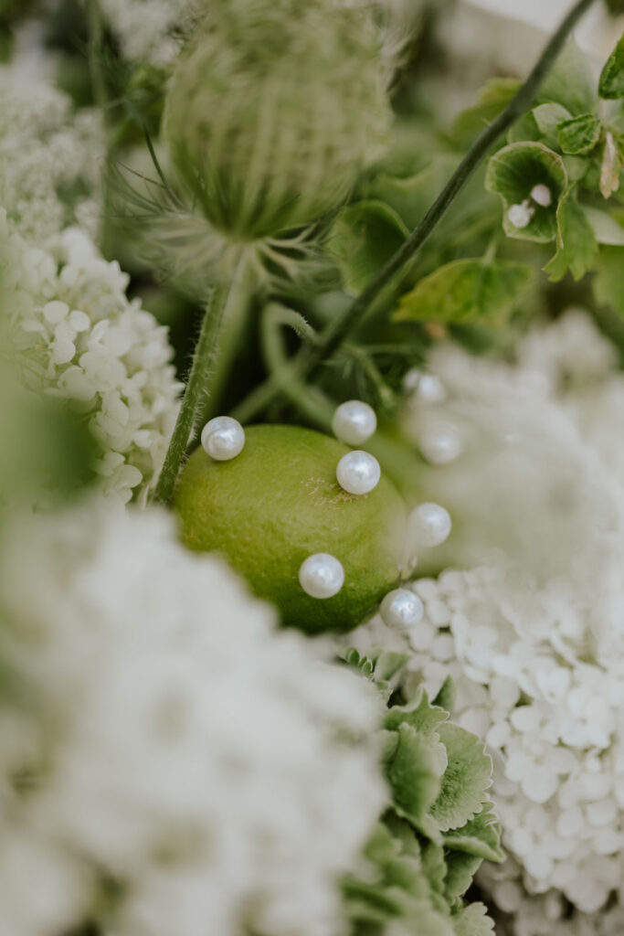 Hochzeitsdeko bei zweisprachiger freier Trauung auf deutsch englisch in Regensburg