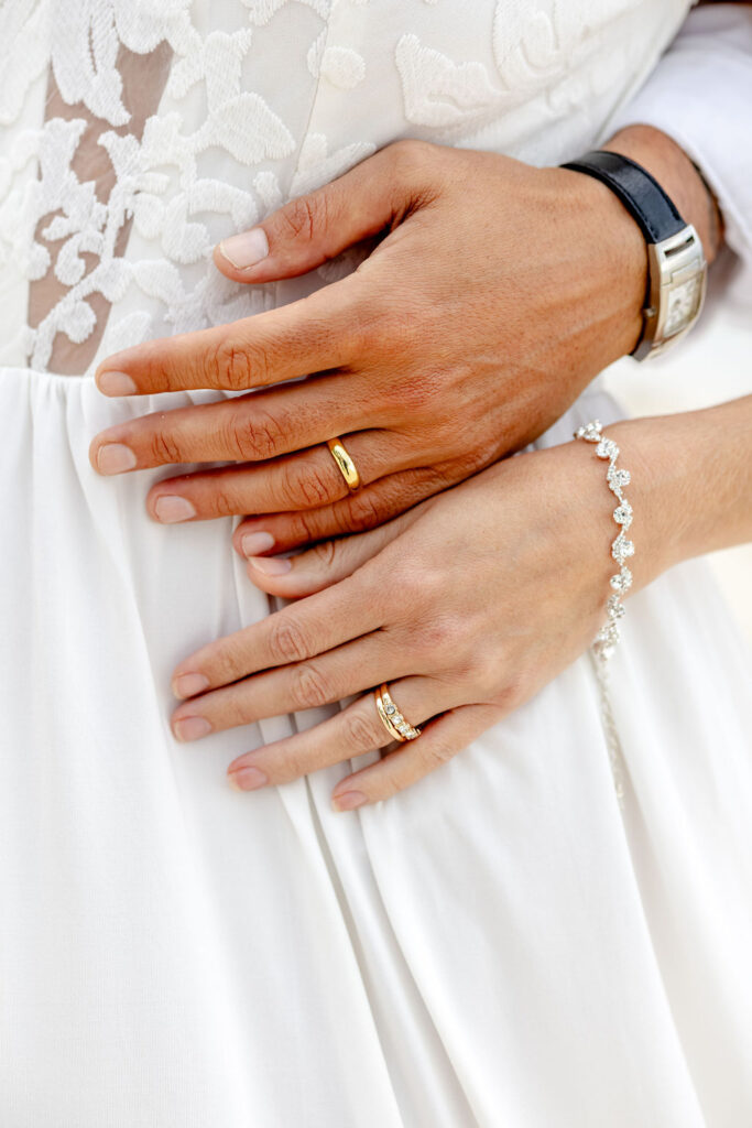 Eheringe Nahaufnahme nbei Elopement Hochzeit mit freier Trauung